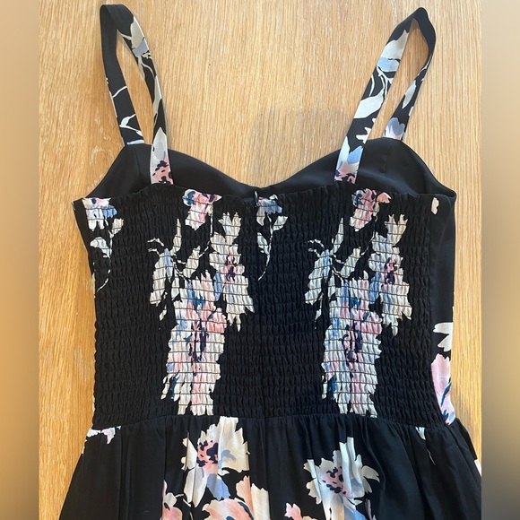 Silks Joie dress - perfect for beach vacations or summer brunch! - Picture 4 of 4